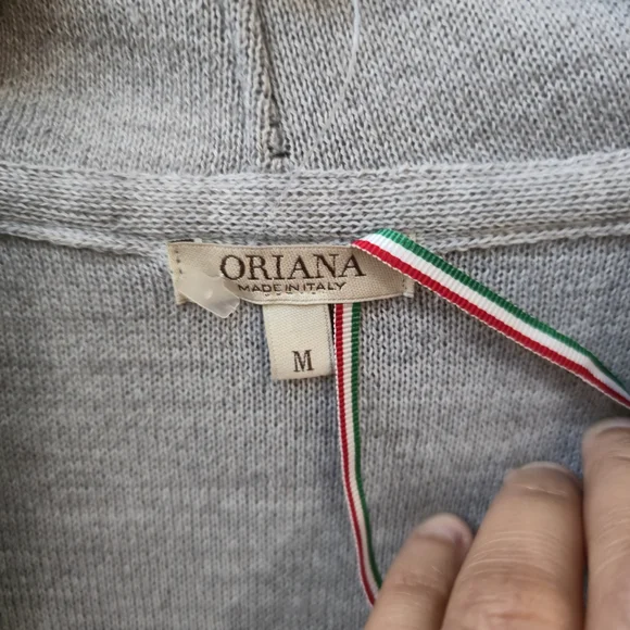 Elegant Women's Black and Gray Open Front Blazer - Picture 5 of 7